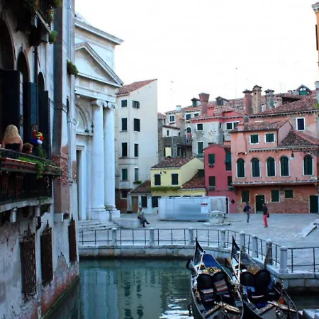 Appartement Sestiere Di Cannaregio Sleeps 6 Air Con *